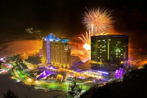 하이원 그랜드호텔_겨울_불꽃 (1).jpg