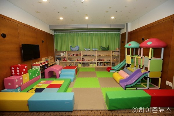 batch_[크기변환]하이하우 캐릭터 층 놀이방.jpg