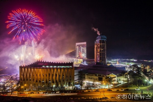 batch_[크기변환]하이원리조트 불꽃쇼 대표사진.jpg