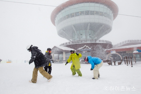 batch_[크기변환]하이원스키장 마운틴탑 인물 2.jpg