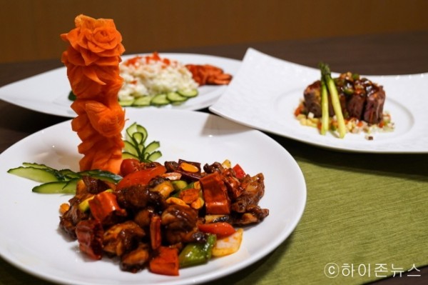 batch_[크기변환]요리 특선-라오간마기괄(왼쪽앞).JPG