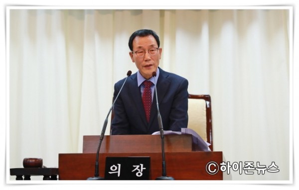 batch_[크기변환]2020.11.20.제251회 태백시의회 2차 정례회-개회사.JPG