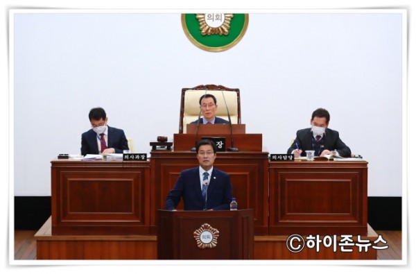batch_[크기변환]2020.11.20.제251회 태백시의회 2차 정례회 시정연설 (3).JPG