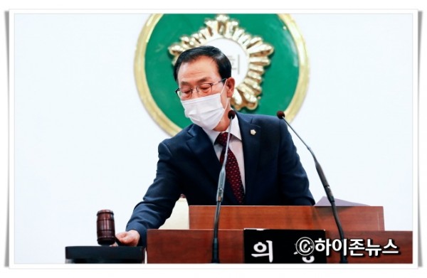 rehi2021.8.23.태백시의회 임시회 본회의 개회 (2).JPG