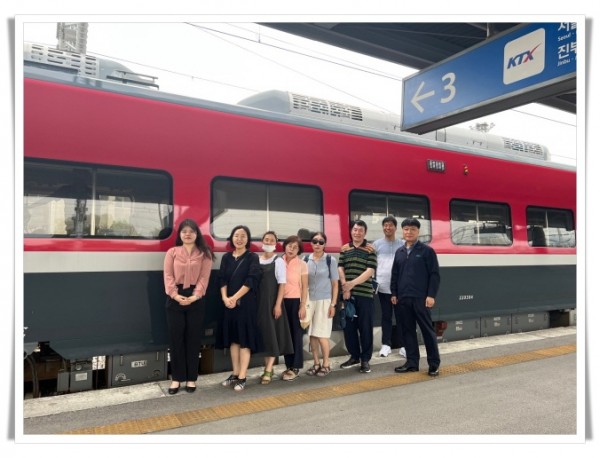 01hi고객참여단 EMU-150 사진.jpg