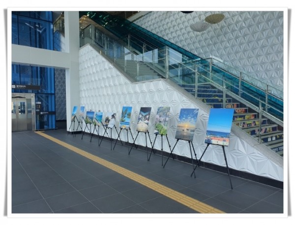 01hi철도 사진전 사진.jpg