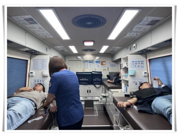 rehi헌혈행사 사진1.jpg